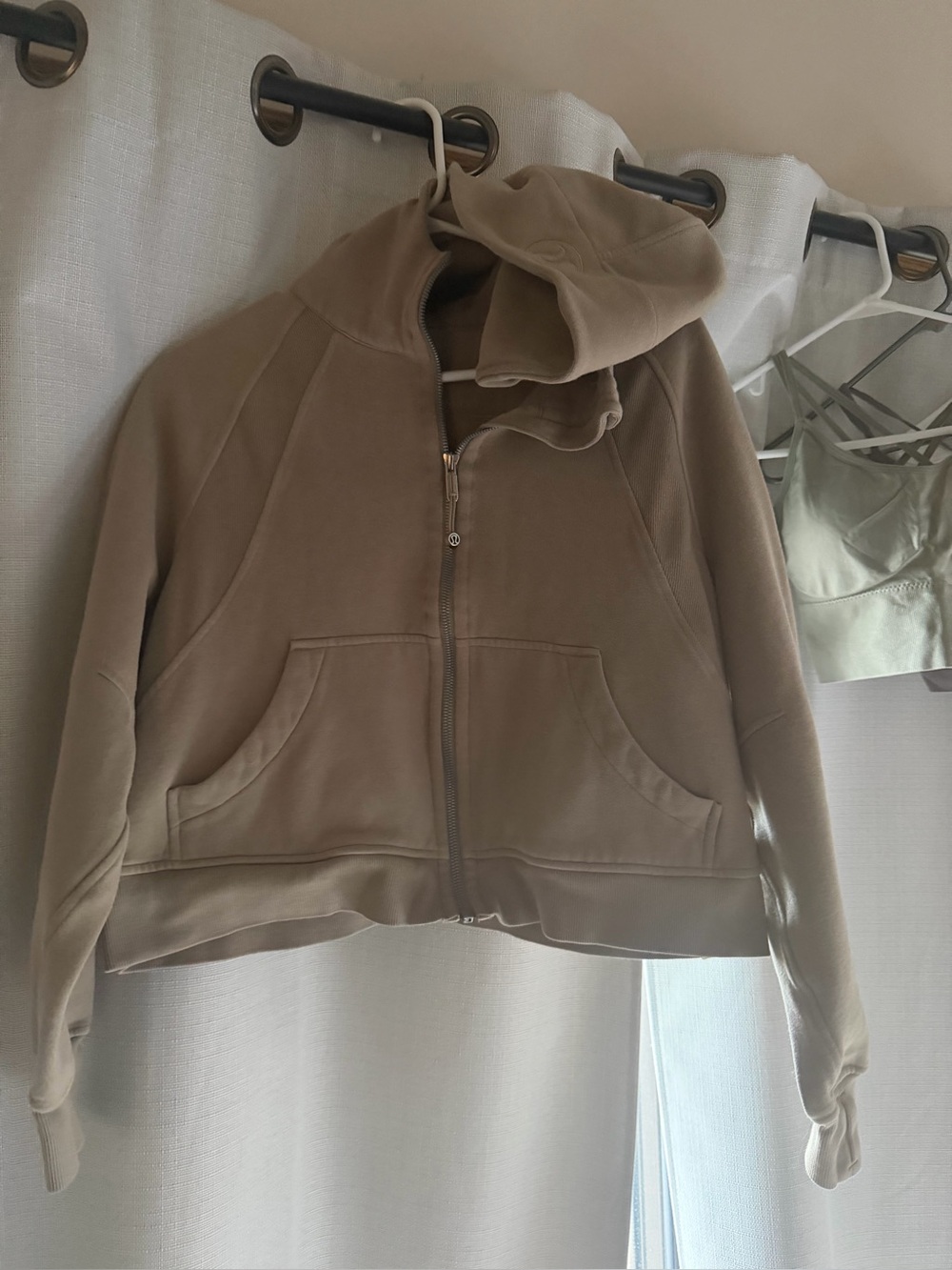 Lululemon Beige/Taupe Scuba Hoodie - Full Zip M/L - Picture 2 of 2
